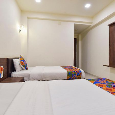Fabhotel A1 Plaza アーメダバード エクステリア 写真