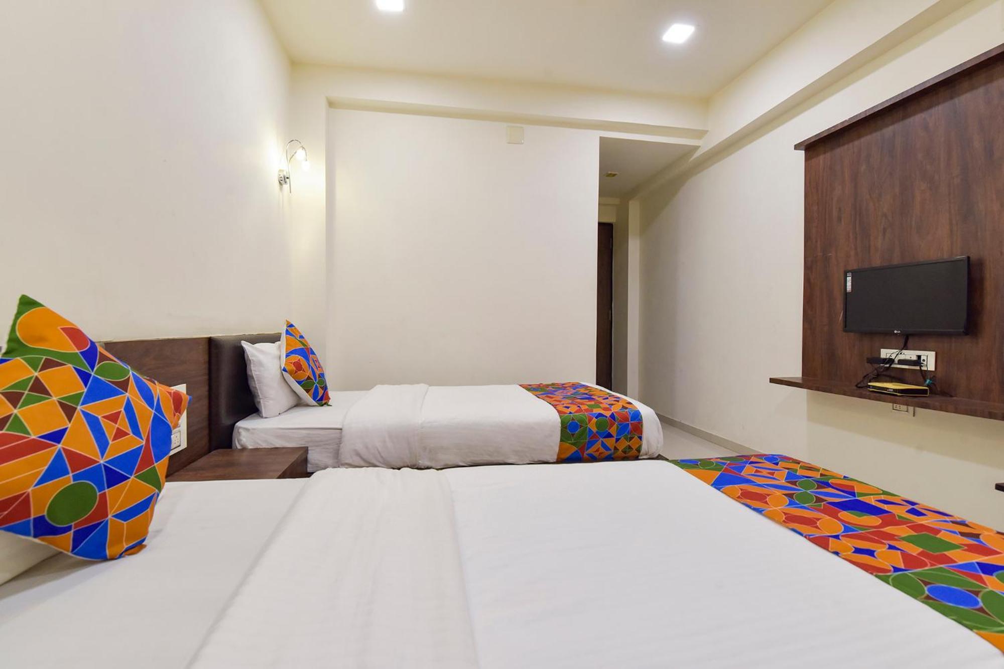 Fabhotel A1 Plaza アーメダバード エクステリア 写真