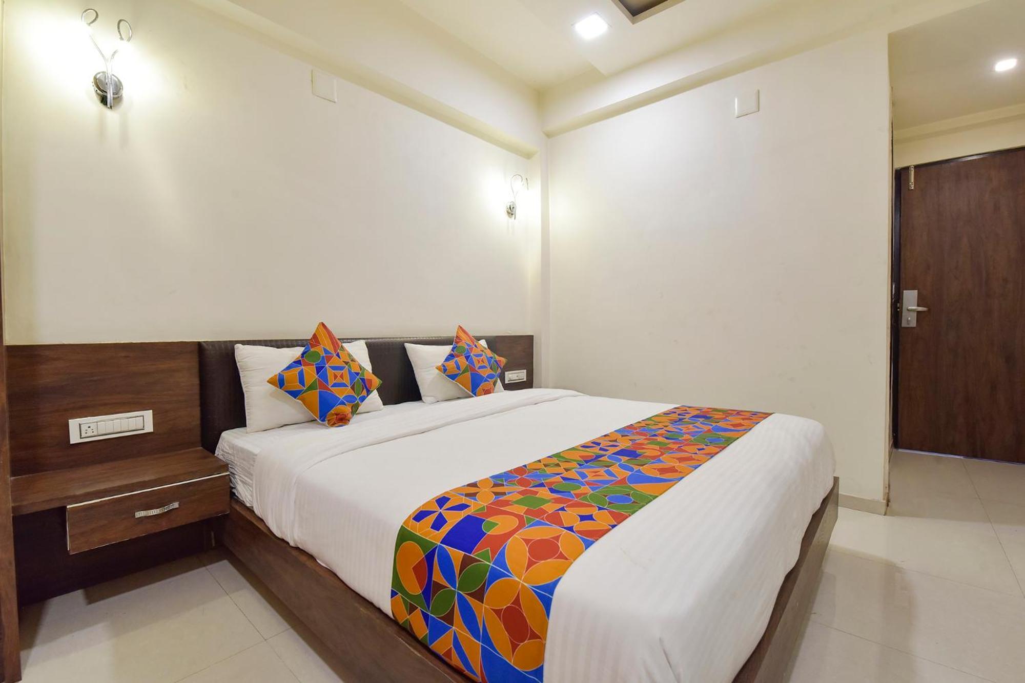 Fabhotel A1 Plaza アーメダバード エクステリア 写真