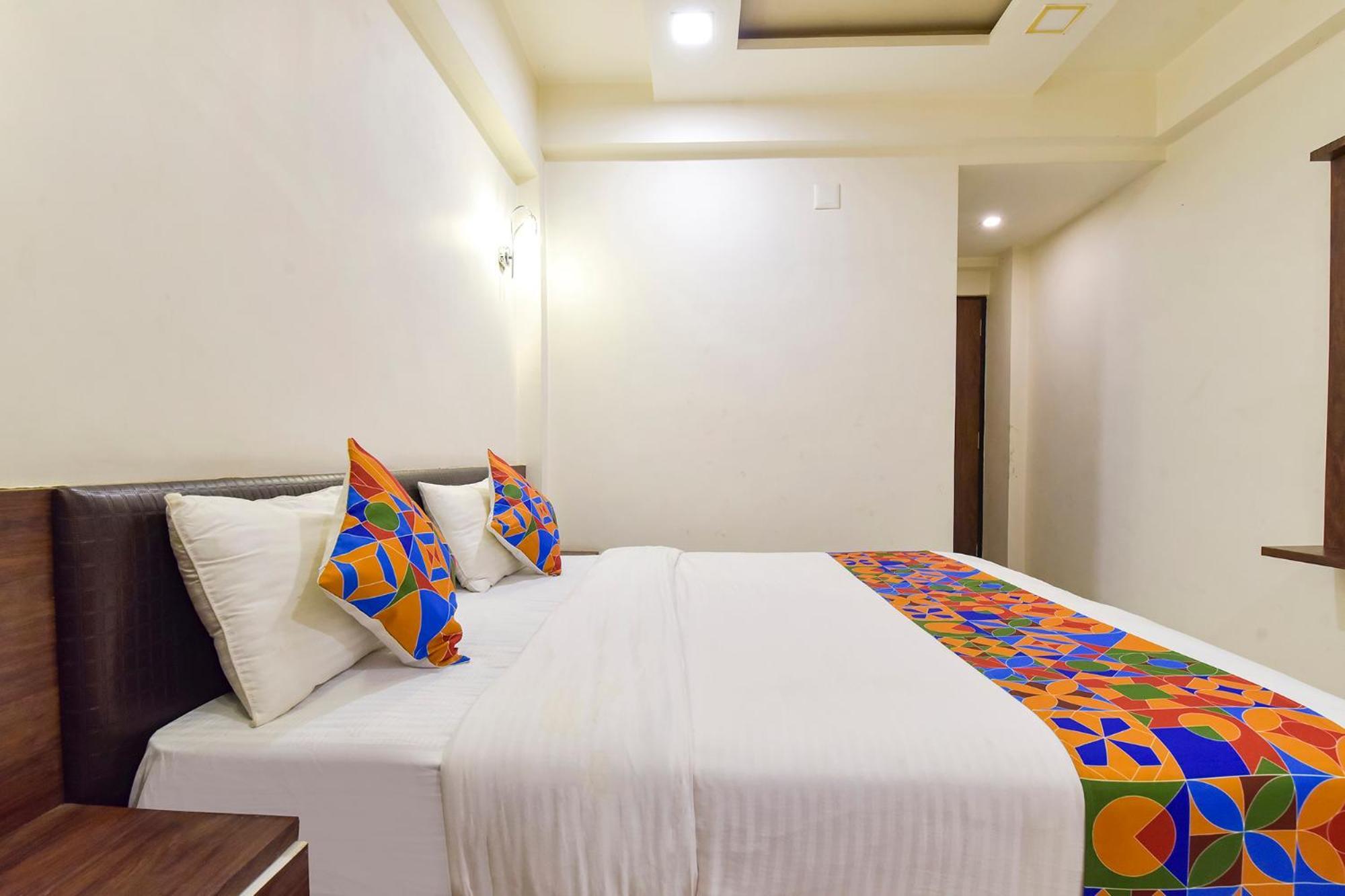 Fabhotel A1 Plaza アーメダバード エクステリア 写真